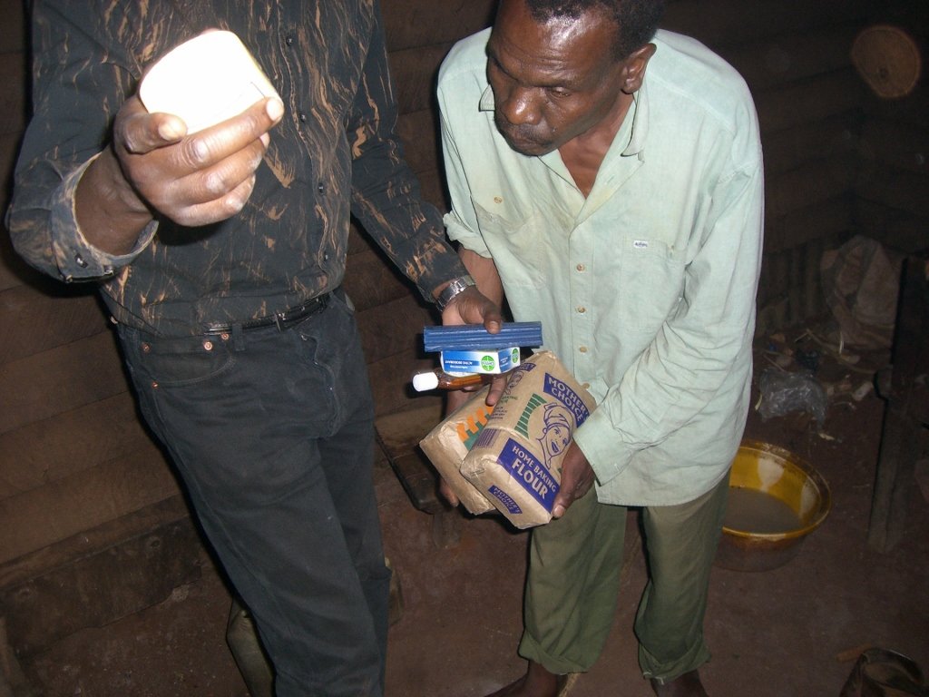 Food & education to 200 homes affected by HIV/Aids GlobalGiving