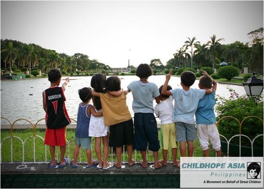 Donate a "FUTURE" to 300 street children