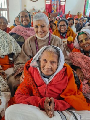 Old age home for 350 abandoned elderly women