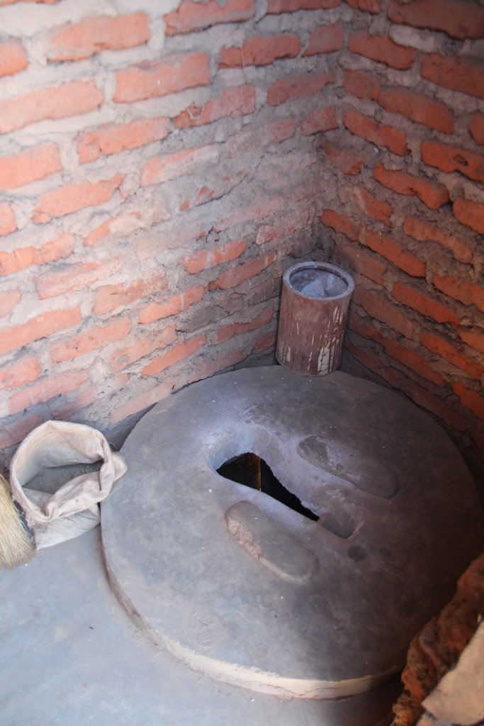 Build composting toilets for 50 families in Malawi GlobalGiving