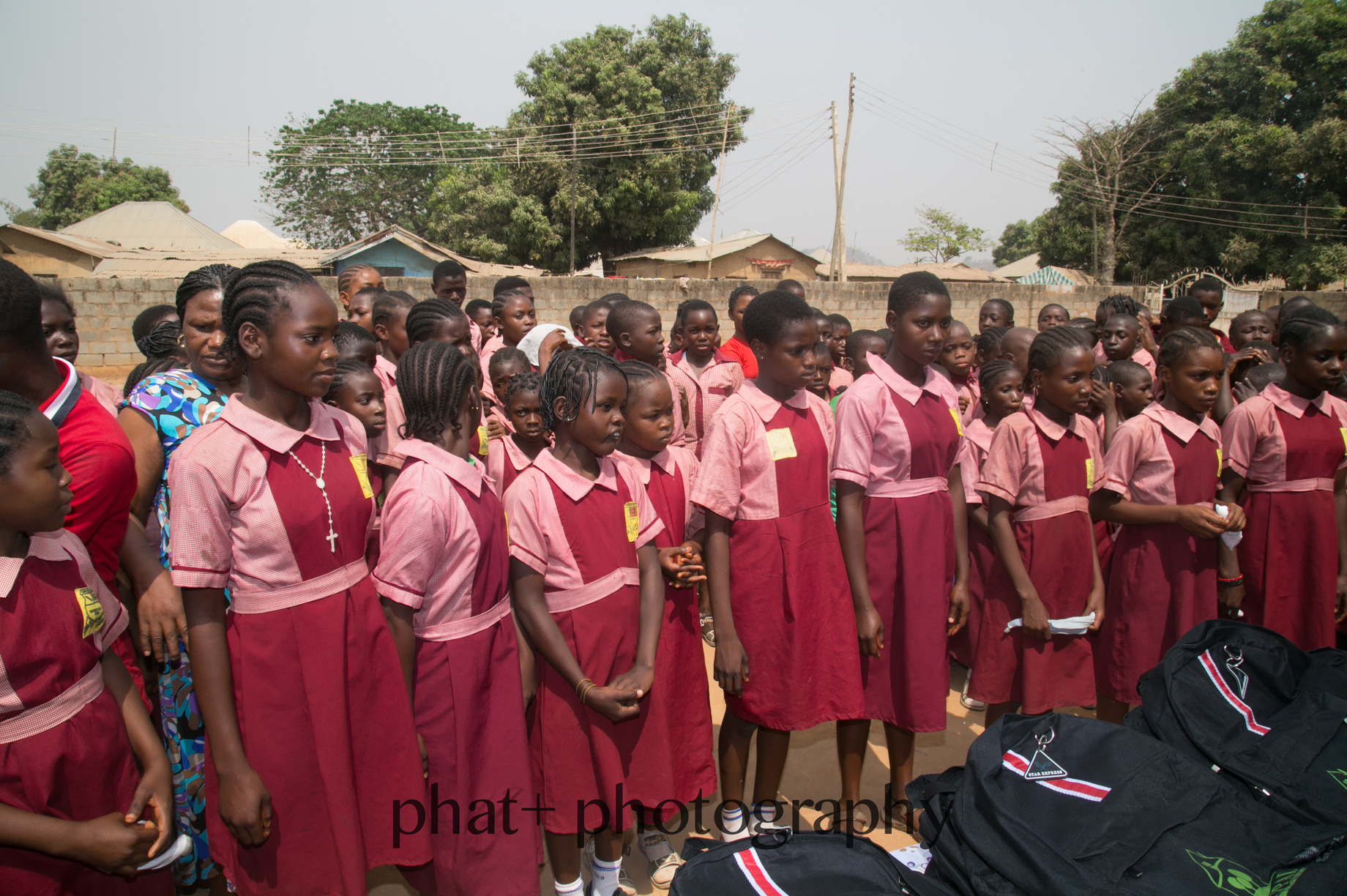 700 bags for primary school girls in Nigeria GlobalGiving