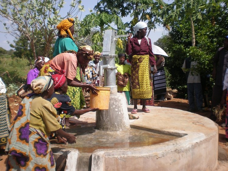 Access to clean water for 2500 villagers in kenya GlobalGiving