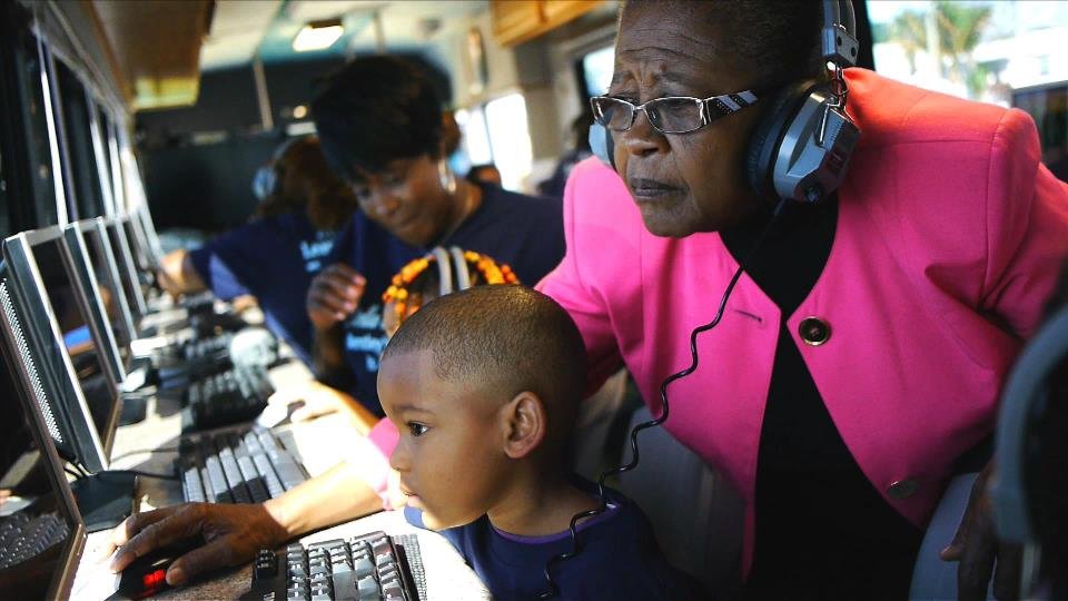 How to Share Mobile technology to underserved 1 million kids