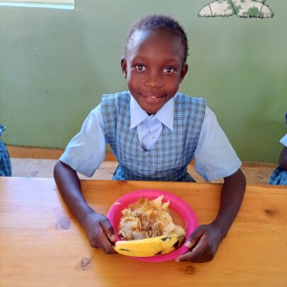 Let's Keep Food on 560 Needy Children's Plates