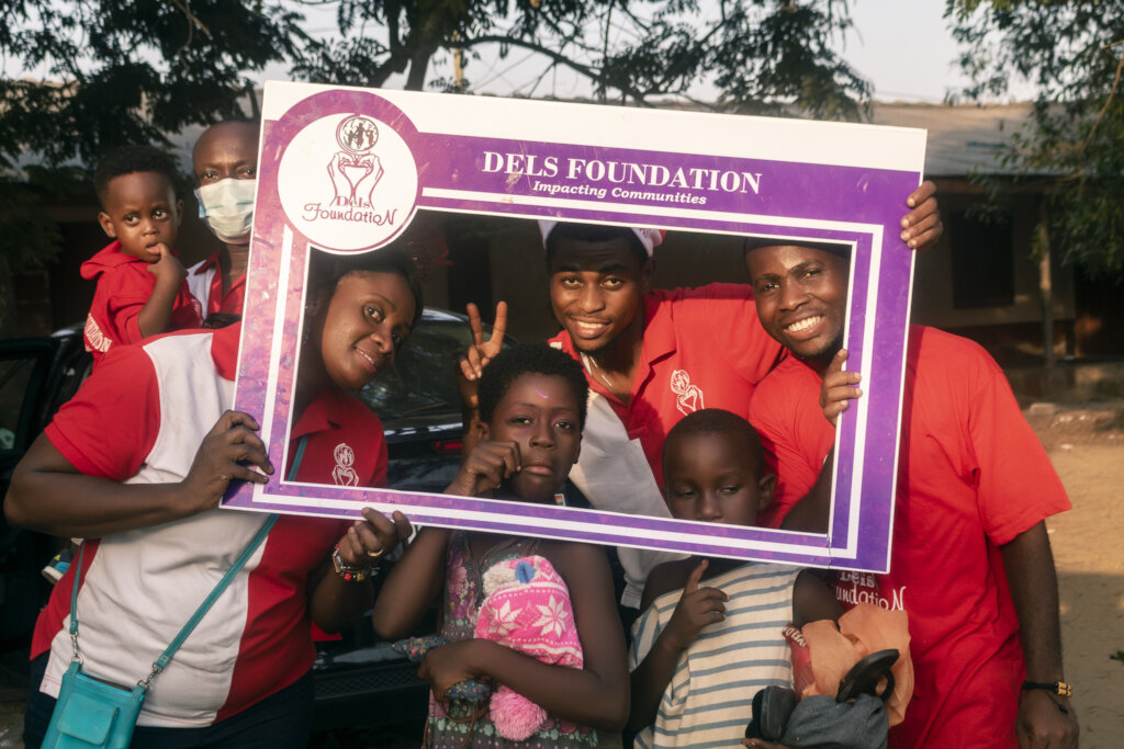 Port orchard donate christmas for needy children