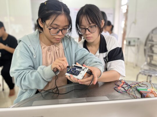 STEM Education for 350 Youth in Vietnam