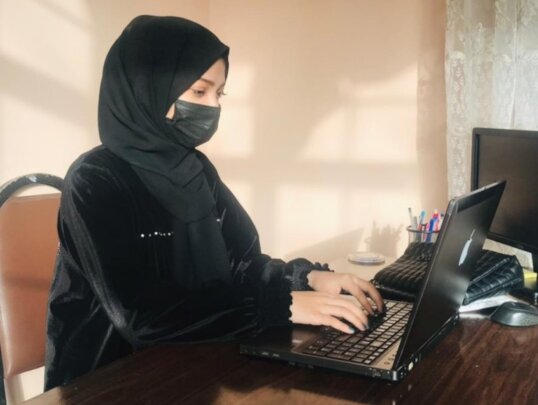 Online English and Computer Classes for Girls