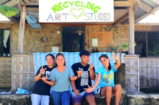 Save a paradise island from drowning in plastic