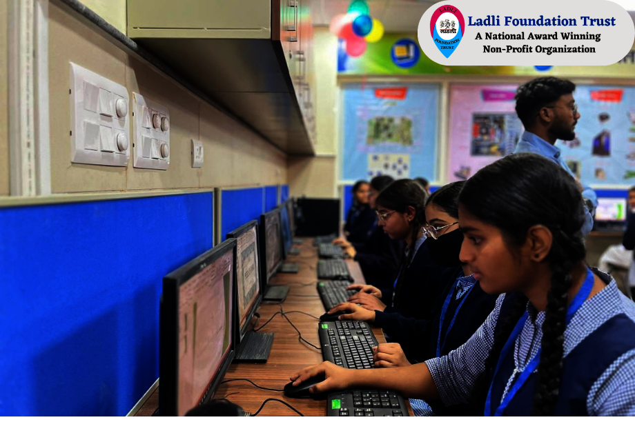 Photos from Set UP 1000 Computer Centers in Government schools ...