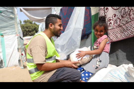 Bread Sponsorship For 1,000 Families In Gaza.
