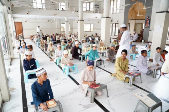 Build Quran Markaz in Pakistan