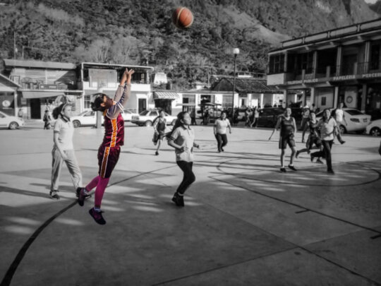 El baloncesto un espacio de mujeres