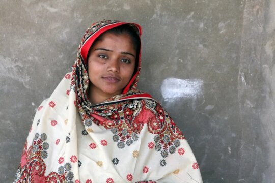 Support Women Entrepreneurs to Earn Digitally