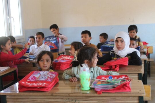 support 300 Students in Northern Syria