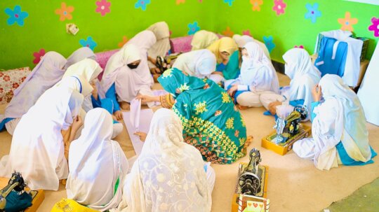 Empower Women: Support Dosti Skills Center