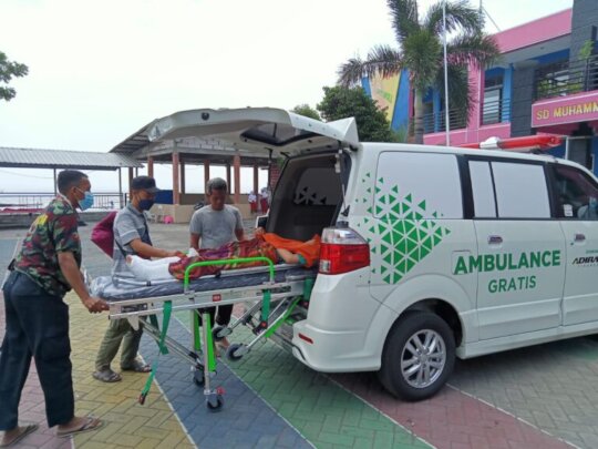 Support free ambulances to keep serving