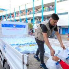 Support Gaza Families: Food Aid for Ramadan