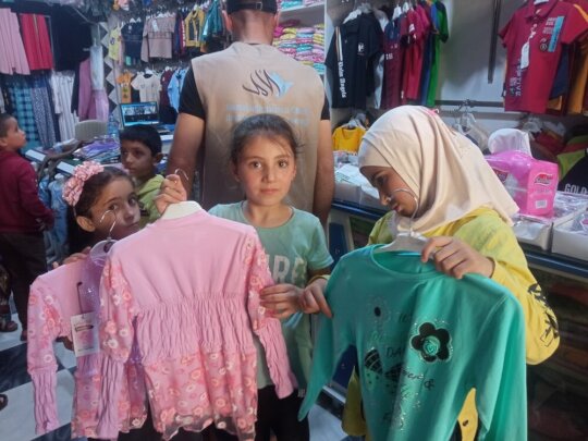Bring Eid Joy to 300 Orphans in Gaza and Syria
