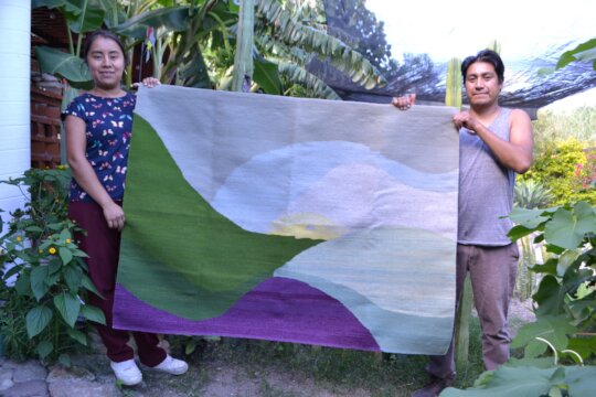 Weaving bridges: Zapotec and Japanese Art