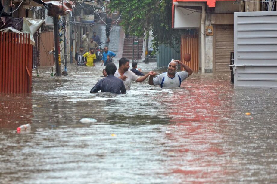 How To Share Flood Emergency Food Relief In Pakistan Globalgiving