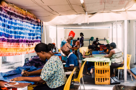 Help 100 Women Break Free from Poverty