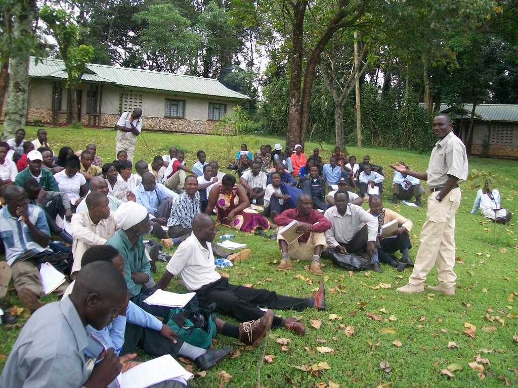 HIV/AIDs awareness to 200 families in kenya GlobalGiving