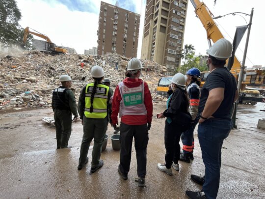Venezuela: Deliver Emergency Relief on the Ground