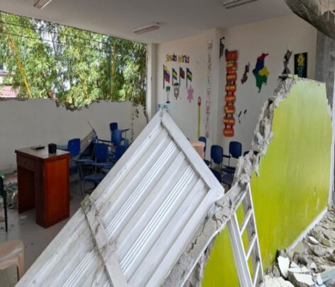 Keep Earthquake-Hit Students Learning in Colombia